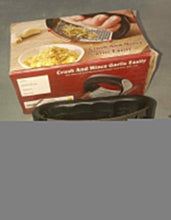 Stainless Steel Garlic Presser  / Crusher (Multicolor)